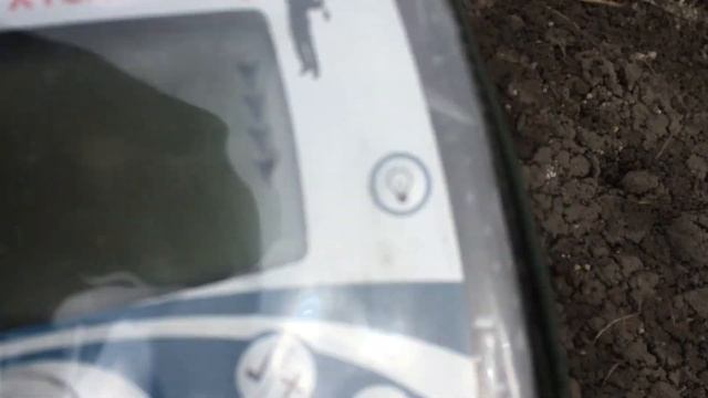 Вибите поле, але срібні монети одна за одною. Шукач скарбів UA#197 смотреть онлайн