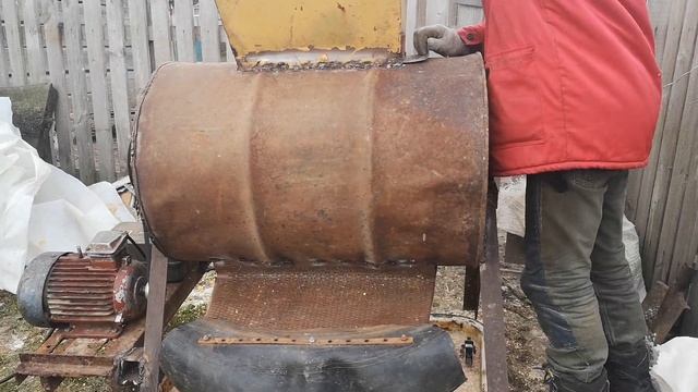 Лущилка для кукурузы. смотреть онлайн