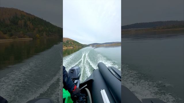 Как идет мотор 9.8 л.с. на лодке 360 см с двумя пассажирами смотреть онлайн