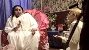 1993-0802 Интервью Шри Матаджи для ТВ. Санкт-Петербург, Россия