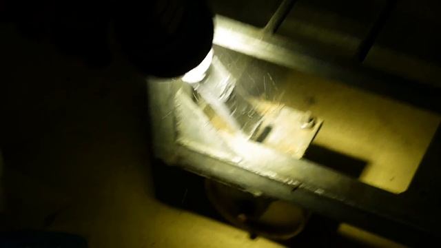 Чистка тележки сухим льдом на пищевом производстве установкой КЕРХЕР (Karcher) ib 7/40 Advanced смотреть онлайн