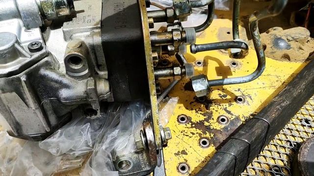(3054C perkins engine)removal and installation of injection pump and injector/backhoe loader 422E смотреть онлайн