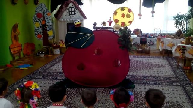 Выступление Маши в садике смотреть онлайн