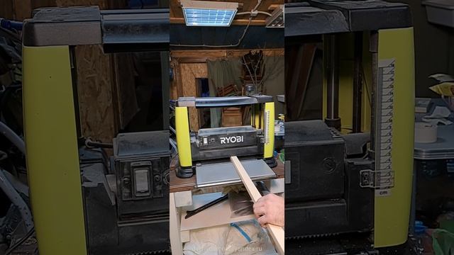 Рейсмусовый станок Ryobi RAP1500G в работе смотреть онлайн