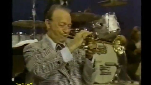 Footage of Helen Forrest & Harry James - Medley смотреть онлайн