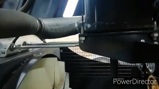 Сезон вспашки на МТЗ- 3522Catarpilar продолжается! смотреть онлайн