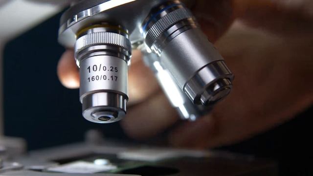 BRESSER Researcher Bino Mikroskop - Compact & Well-equipped Biological Microscope