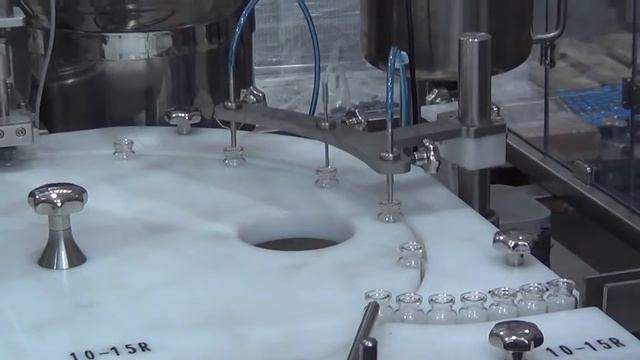 Моноблок розлива и укупорки PFARMLINE 3000 для фармацевтики смотреть онлайн