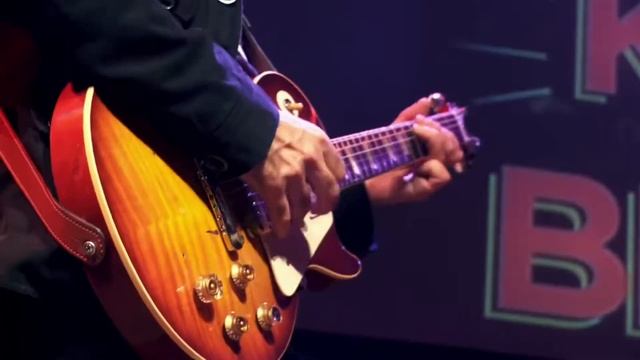 Joe Bonamassa & Elliot Easton (The Cars) - Hard To Cry - @ King Of The Blues смотреть онлайн