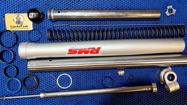 Базовый сервис передней вилки RMS 47мм (regulmoto suspension)