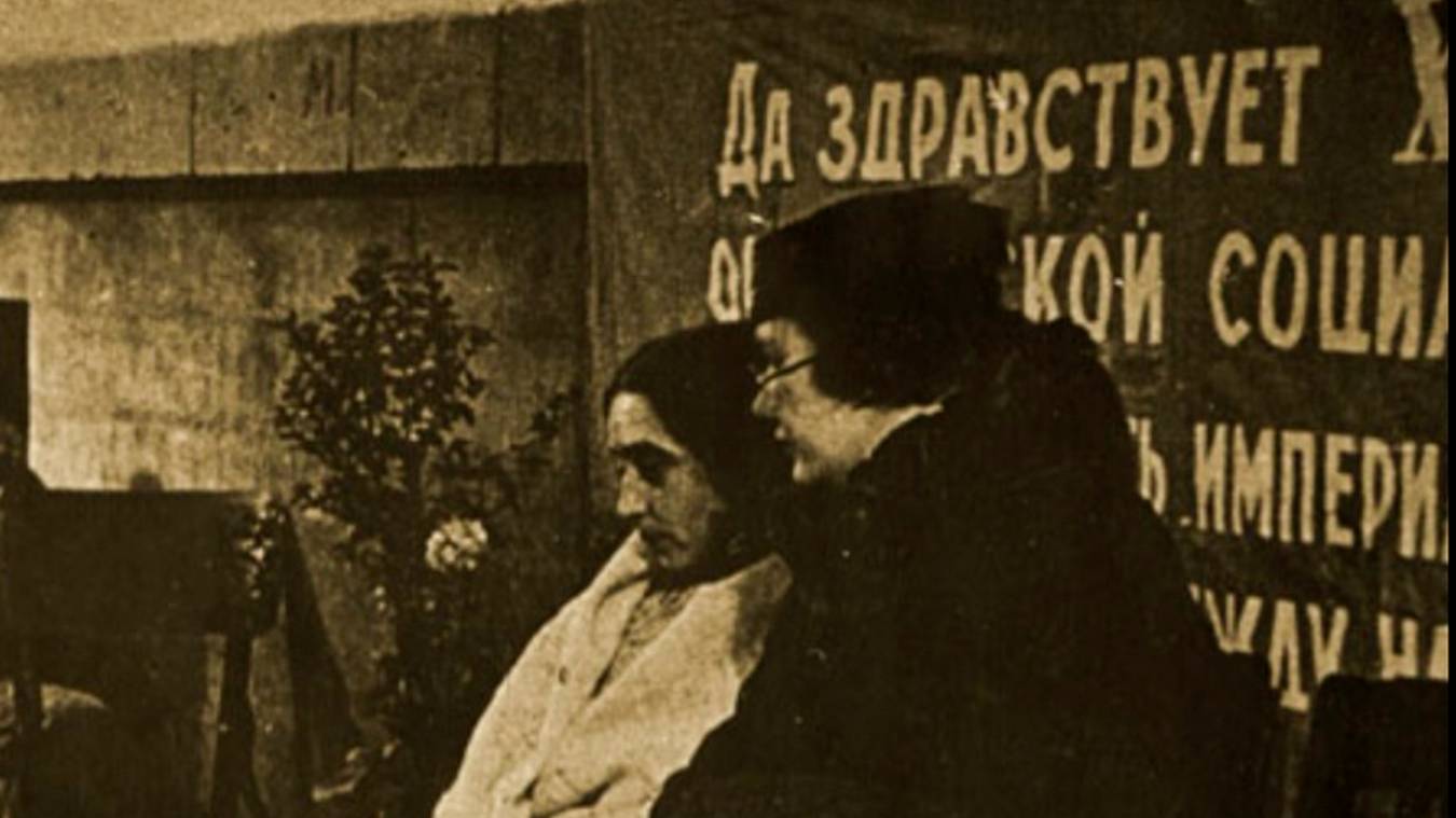 Настоящий ленинградский интеллигент. Галина Нетунахина смотреть онлайн