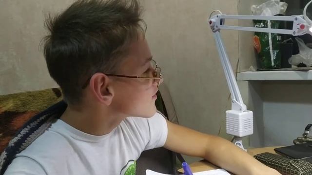 КАК Я ДЕЛАЮ УРОКИ В ВОСКРЕСЕНЬЕ. смотреть онлайн