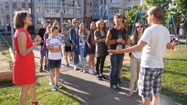 День из жизни лагеря English City. Гость из Финляндии смотреть онлайн