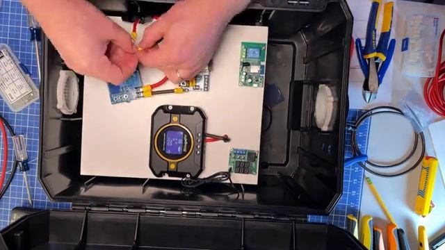 DIY Solar Power Box Running Low Voltage RGB LED Pathway Lights | Dig-Quad RGB WLED System смотреть онлайн