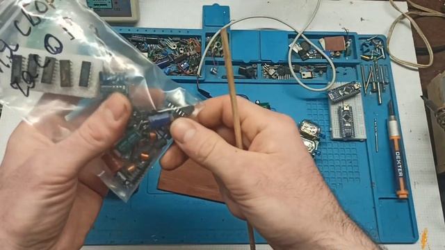 часы на газоразрядных индикаторах ИН12Б своими руками. смотреть онлайн