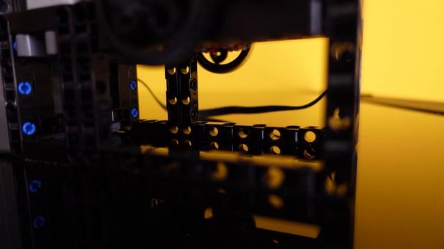 LEGO Powerful 3 Motor Paper Shredder смотреть онлайн