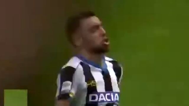 Bruno Fernandes wining bicycle kick goal against Napoli. смотреть онлайн