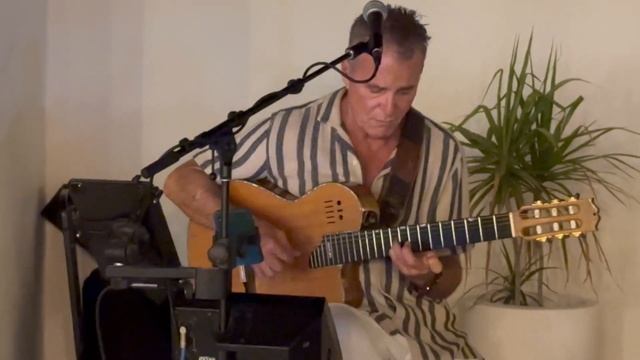RICHARD HASTINGS - LAYLA AT BESOS DE MEZCAL смотреть онлайн