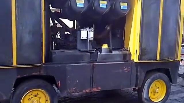 ATLAS COPCO compressor XRHS 385 Md in running condition смотреть онлайн