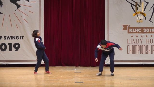 KLHC 2019 - Lindy Hop Showcase (couple) : Bo Seok Lim / Yunmi Han смотреть онлайн
