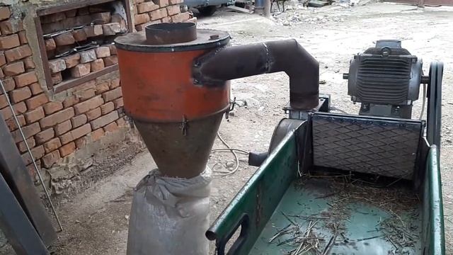 DIY HAMMER MILL MACHINE WITH CYCLONE смотреть онлайн