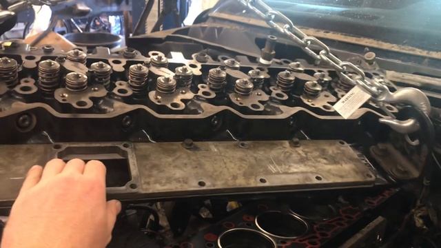 Head gasket replacement with fully reconditioned head cummins 24v Diesel engine. Let us do your wor смотреть онлайн