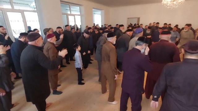 Зикр Ахмат-Юрте 16.10.2022год смотреть онлайн