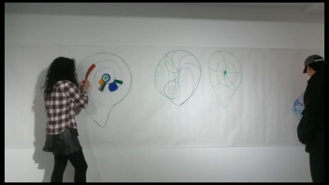 Kintrala working on the computer at home in Tokyo смотреть онлайн