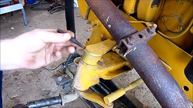 My Cub Cadet 124 grease fittings broke.... смотреть онлайн