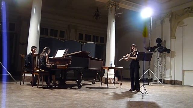 Poulenc Sonata Para flauta y piano - Pesto Giocoso смотреть онлайн