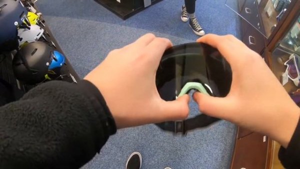 How to Change Lenses on Smith Squad or Squad XL Goggles