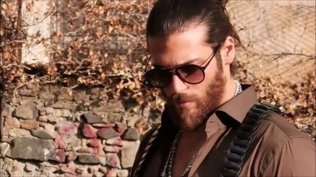Pose d'amore da Can Yaman смотреть онлайн