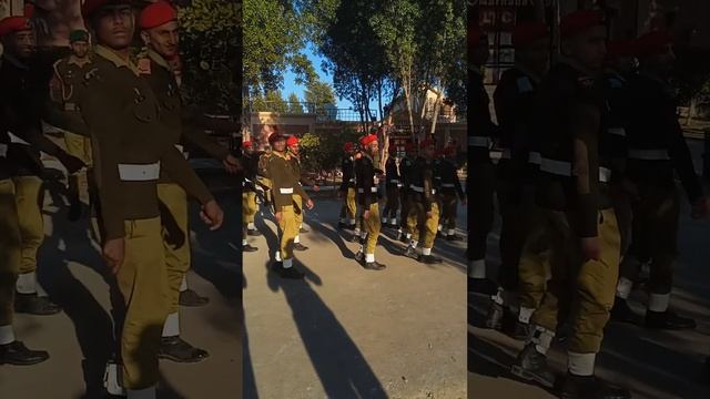 Training of students at cadet collage ( larkana) plz my friends like and subscribe tks смотреть онлайн