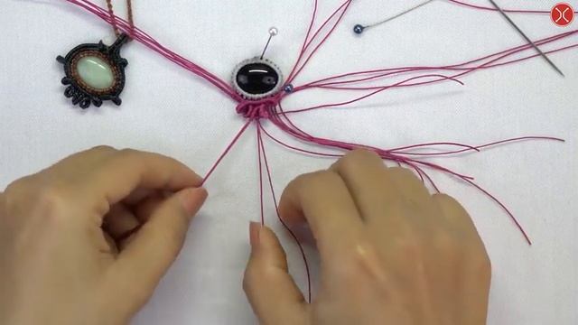 Macrame necklace tutorial ｜ How to Make a Macrame Pendant with a Gemstone and Beads ｜ DIY handmade смотреть онлайн