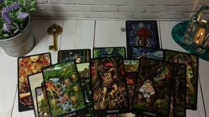 БЫВШАЯ ПОДРУГА. ХОЧЕТ ЛИ ПОМИРИТЬСЯ? гадание онлайн