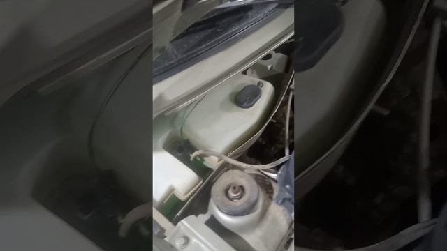 Лада ларгус, перестал работать омыватель стекла, причина ясна!!! смотреть онлайн