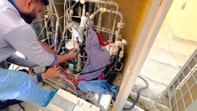 |HOW TO CHANGE COMPRESSOR LG MULTI V 4 VRF AC| WATCH FULL VIDEO | #hardwork #sustainablecity #viral смотреть онлайн