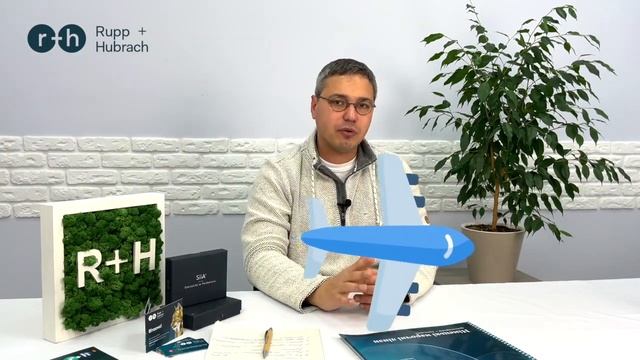 Окуляри чи контактні лінзи? Вічне питання - одна відповідь ЛІКАРЯ! Дивіться відео з М. Шеховцовим смотреть онлайн