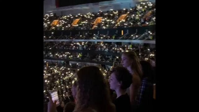 I Went To A Concert Last Night смотреть онлайн