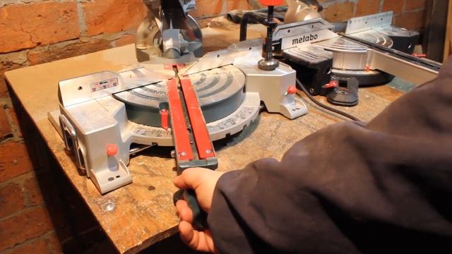 Дотошний 🤬 Metabo KGS 216 M | Bosch GCM 800 SJ Торцювальна пила Яку Вибрати? Столярка смотреть онлайн