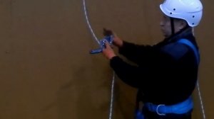 устройства для спуска в промышленном альпинизме
