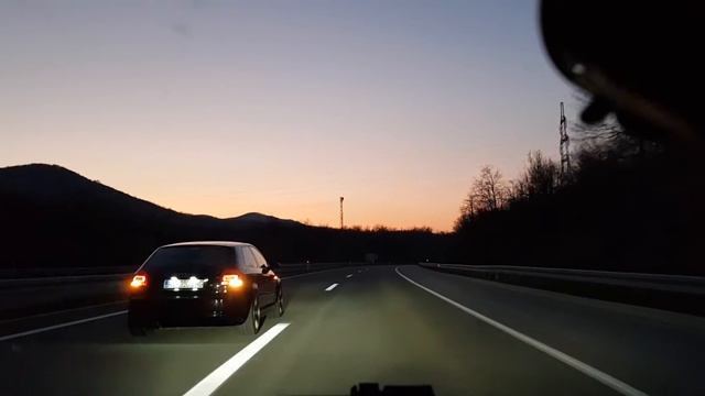 Audi A3 4x4 3.2 vs. Alfa 147 1.9 Q2 jtd 0-400m смотреть онлайн