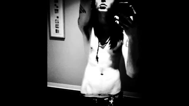 Andy Biersack смотреть онлайн