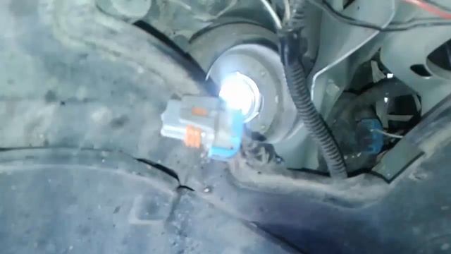 Pt cruiser headlight bulb replacement смотреть онлайн