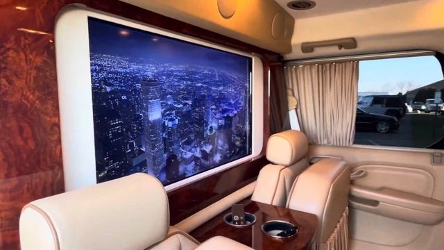 2011 Cadillac Escalade Features смотреть онлайн