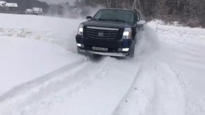 Cadillac Escalade snow