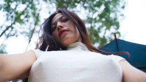 Красивая ДЕВУШКА в ТРОПИЧЕСКОМ ЛЕСУ | ВЫЖИВАНИЕ В ОДИНОЧНОМ КЕМПИНГЕ | Расслабляющий АСМР #5