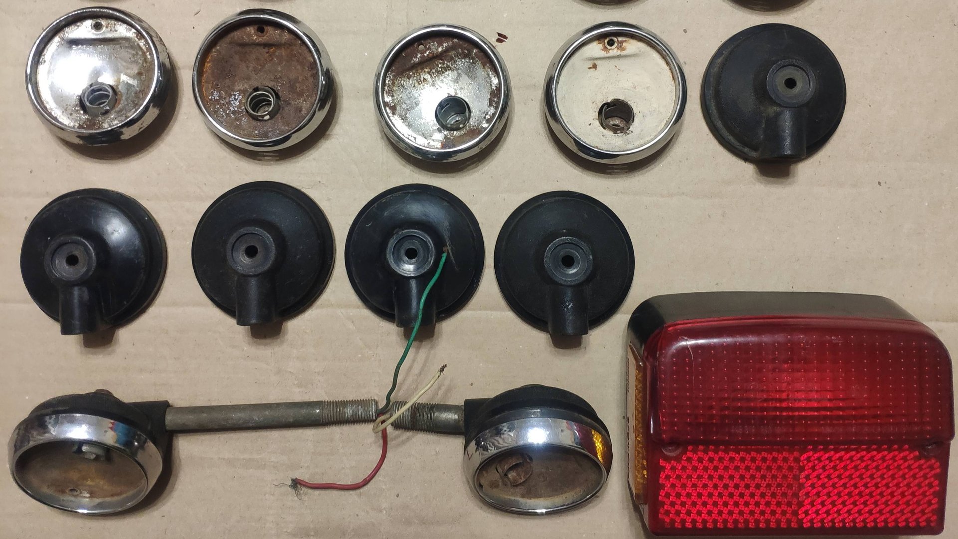 Детали для поворотников ЯВА старых моделей смотреть онлайн