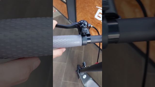 Электросамокат 2024года Bai 250 ватт мотор смотреть онлайн