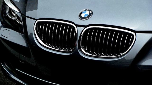Lloyd Banks - Beamer Benz Or Bentley Ft. Juelz Santana (Bass Boost) смотреть онлайн